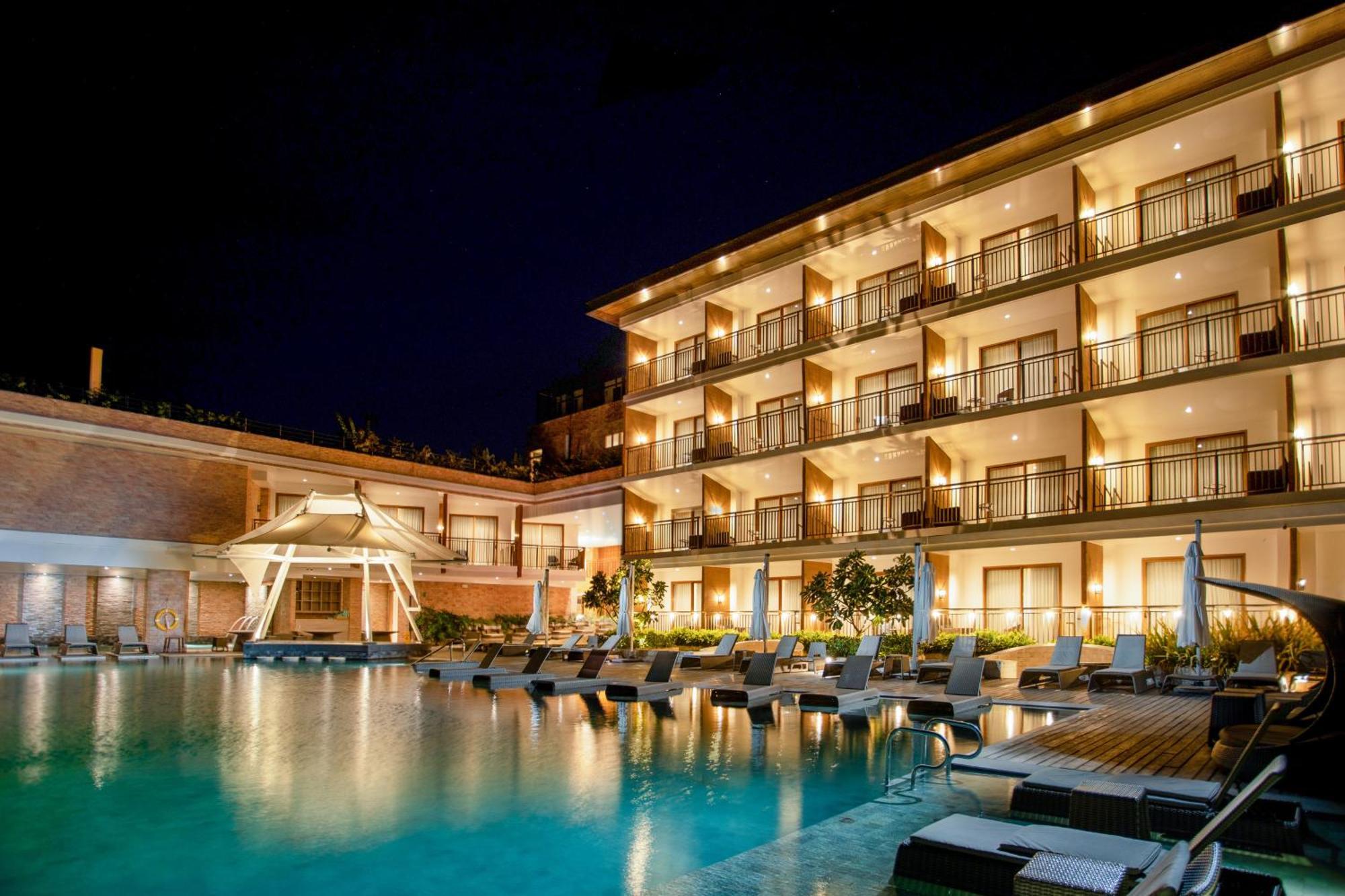 Modala Beach Resort Panglao Extérieur photo